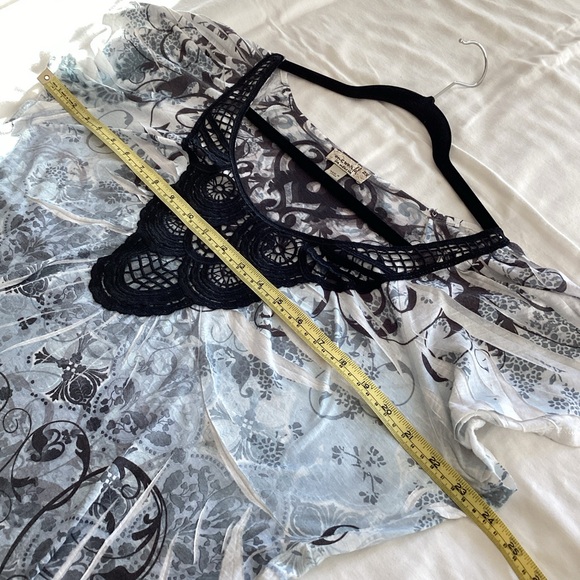 One world Lacey floral top - Picture 6 of 8